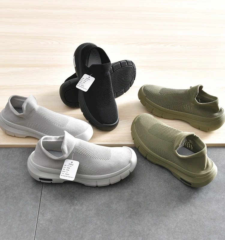 Men's Lightweight Running Shoes Breathable Outdoor Sports Casual Thin Uppers Soft Bottoms Easy Wear round Toe
Men's Lightweight Running Shoes Breathable Outdoor Sports Casual Thin Uppers Soft Bottoms Easy Wear round Toe