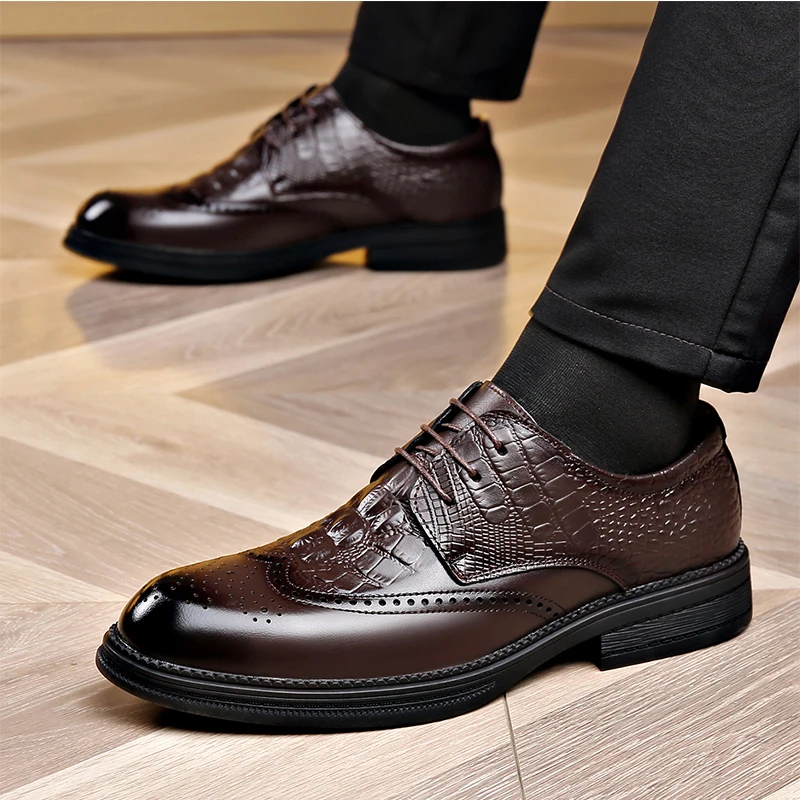 Модные новые мужские туфли-оксфорды с вырезами, удобные, с острым носком, весенние, высококачественные, на шнуровке, деловые, кожаные, на массивной подошве
Модные новые мужские туфли-оксфорды с вырезами, удобные, с острым носком, весенние, высококачественные, на шнуровке, деловые, кожаные, на массивной подошве