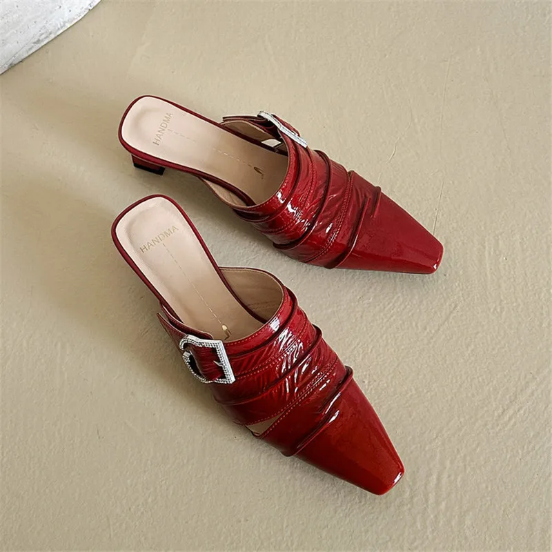 New Spring/Summer Slippers Patent Leather Shoes Square Toe Mules Mid Heels Shoes for Women Handmade Versatile Black Ladies Shoes
New Spring/Summer Slippers Patent Leather Shoes Square Toe Mules Mid Heels Shoes for Women Handmade Versatile Black Ladies Shoes