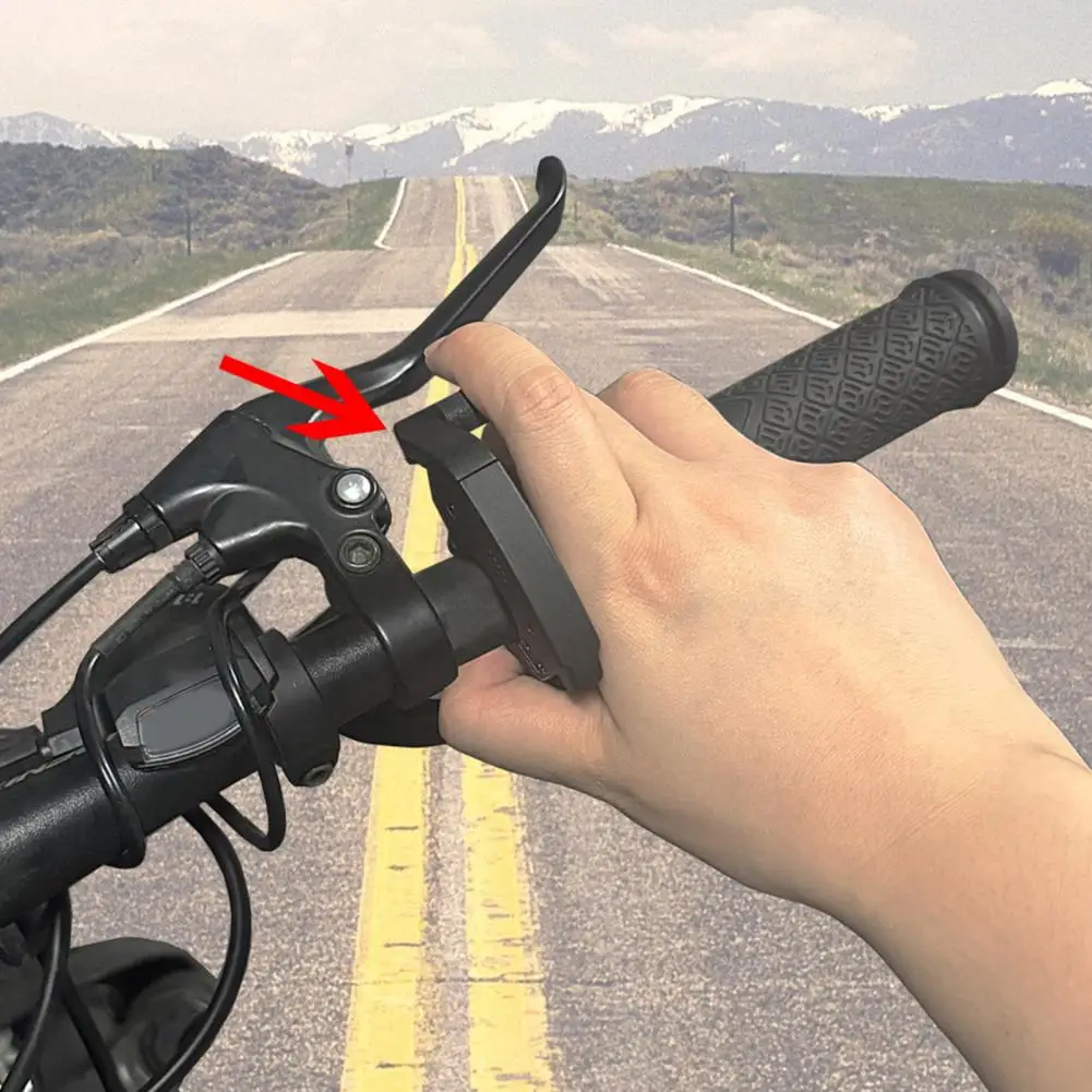 Speed Control Thumb Shifter Electric Bike Thumb Throttle with Waterproof Connector for Speed Control Male Female
Speed Control Thumb Shifter Electric Bike Thumb Throttle with Waterproof Connector for Speed Control Male Female