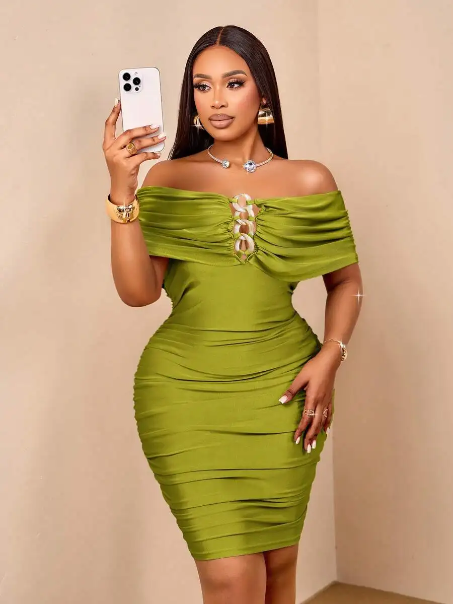 Elegant Green Off-Shoulder Ruched Mini Dress With Chain Detail Women Summer Party Outfit
Elegant Green Off-Shoulder Ruched Mini Dress With Chain Detail Women Summer Party Outfit