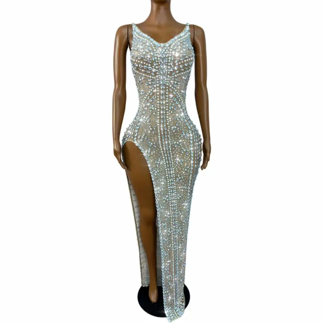 Dankai Light Blue Pearl and Rhinestone Embellished Sleeveless High Slit Floor Length Gown for Drag Queen Performances
Dankai Light Blue Pearl and Rhinestone Embellished Sleeveless High Slit Floor Length Gown for Drag Queen Performances