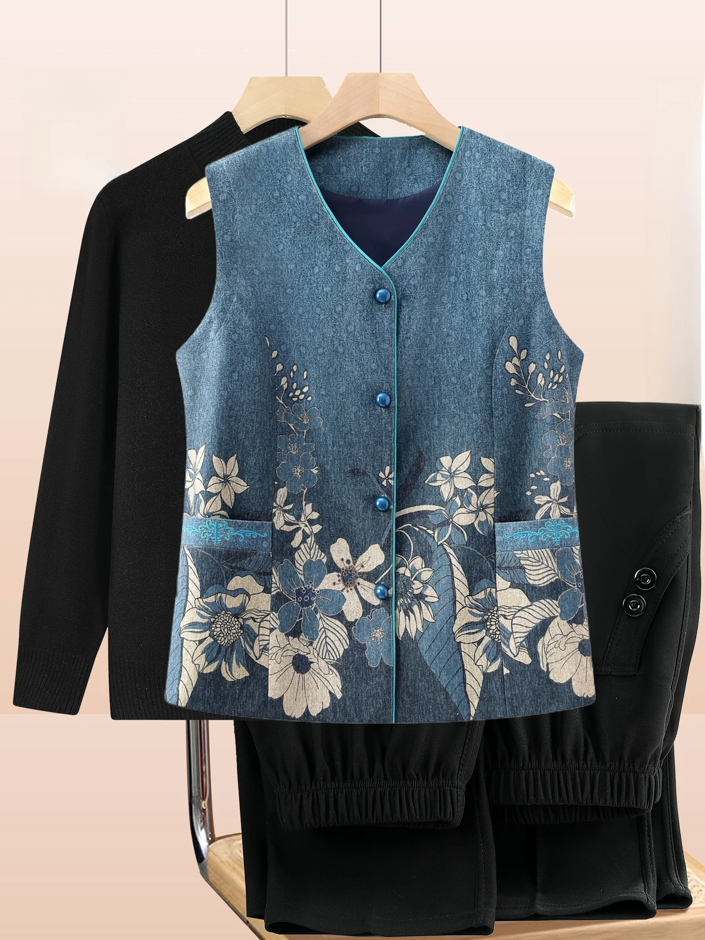 Thin Svel Vest for ly Women Spring Autumn Faionable Loose Fit andmother's Jaet V-Ne Single Button Closure
Thin Svel Vest for ly Women Spring Autumn Faionable Loose Fit andmother's Jaet V-Ne Single Button Closure