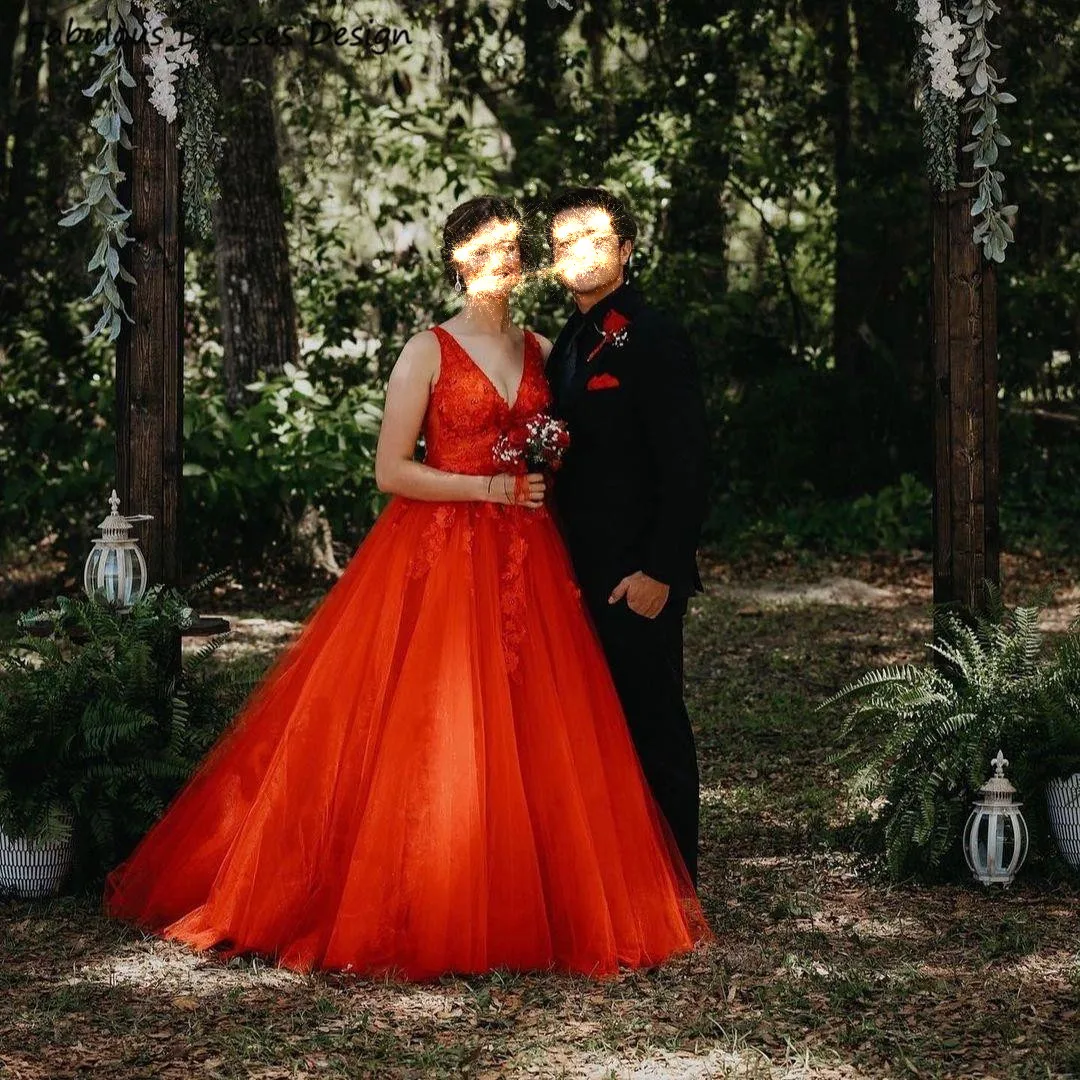 Luxury A-line Red Bridesmaid Dresses Long Applique Lace Beaded V-neck Tulle Wedding Party Dress For Women Prom Gown
Luxury A-line Red Bridesmaid Dresses Long Applique Lace Beaded V-neck Tulle Wedding Party Dress For Women Prom Gown