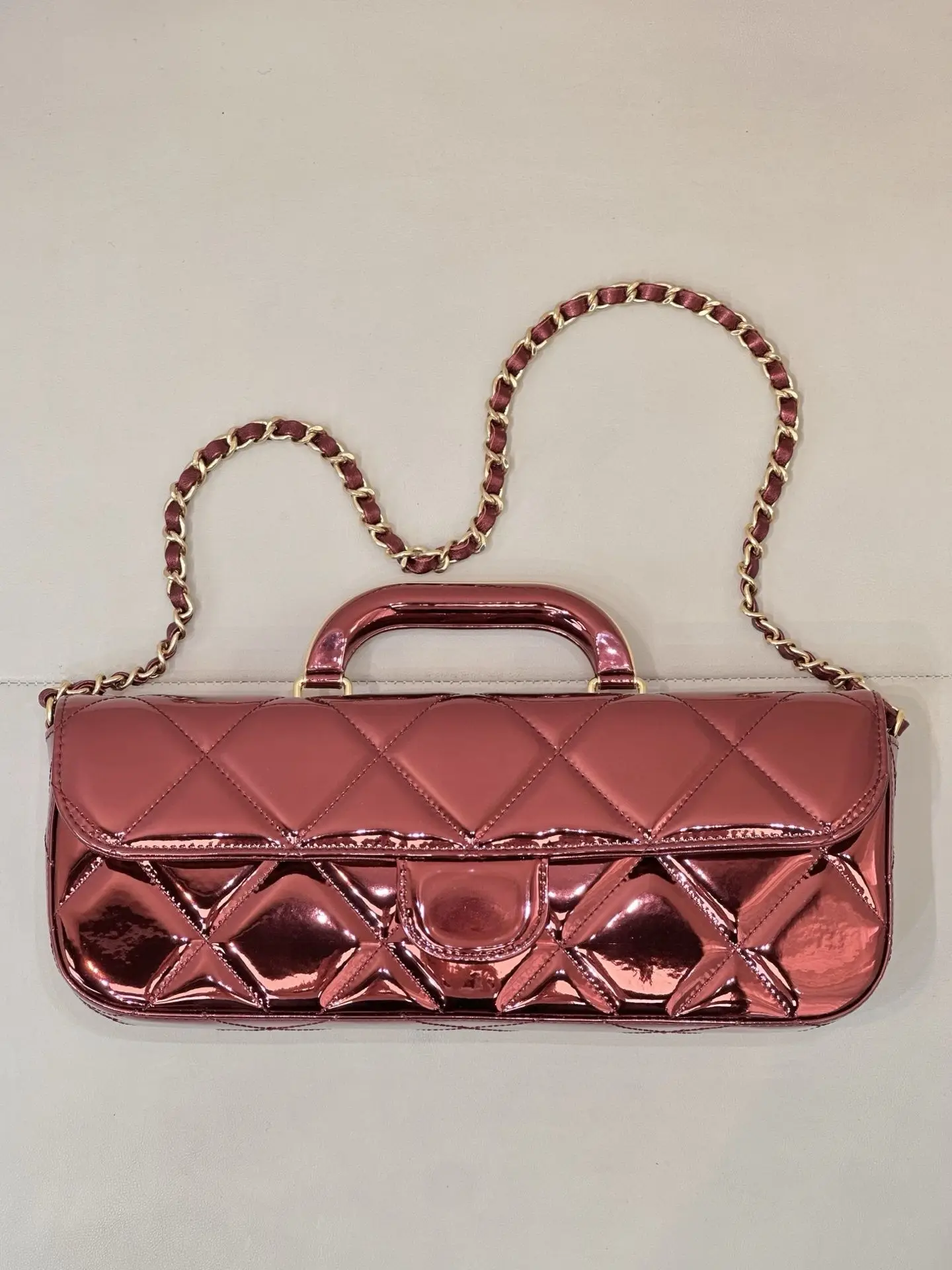 Top Designer Crossbody Bag Ladies Small Handle Tote Bag with Chain Strap Mini Gold silver High Quality Leather Shoulder Bag
Top Designer Crossbody Bag Ladies Small Handle Tote Bag with Chain Strap Mini Gold silver High Quality Leather Shoulder Bag