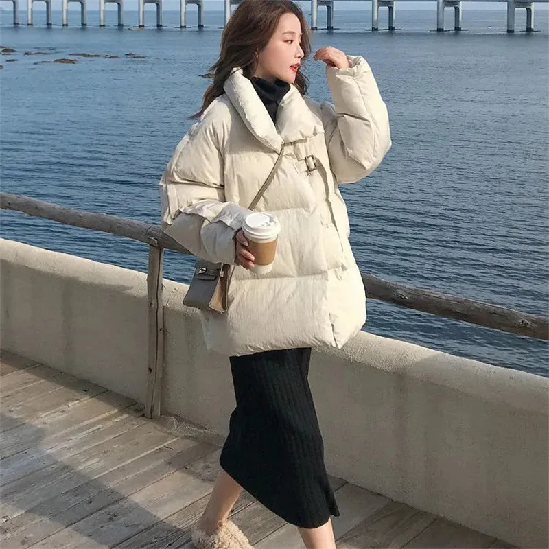 Новинка 2025 года, хлопковая куртка, женская короткая модная корейская версия, свободное студенческое хлопковое пальто, хлопковое пальто, специальная распродажа, фиолетовое, черное
Новинка 2025 года, хлопковая куртка, женская короткая модная корейская версия, свободное студенческое хлопковое пальто, хлопковое пальто, специальная распродажа, фиолетовое, черное