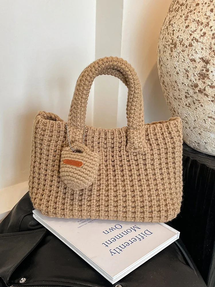 K-sle Ins Trendy Woven Bag Women's 2025 Winter New Arrival Fashion Casual Small Square Bag Minimalist Sle Messenger...WT326
K-sle Ins Trendy Woven Bag Women's 2025 Winter New Arrival Fashion Casual Small Square Bag Minimalist Sle Messenger...WT326