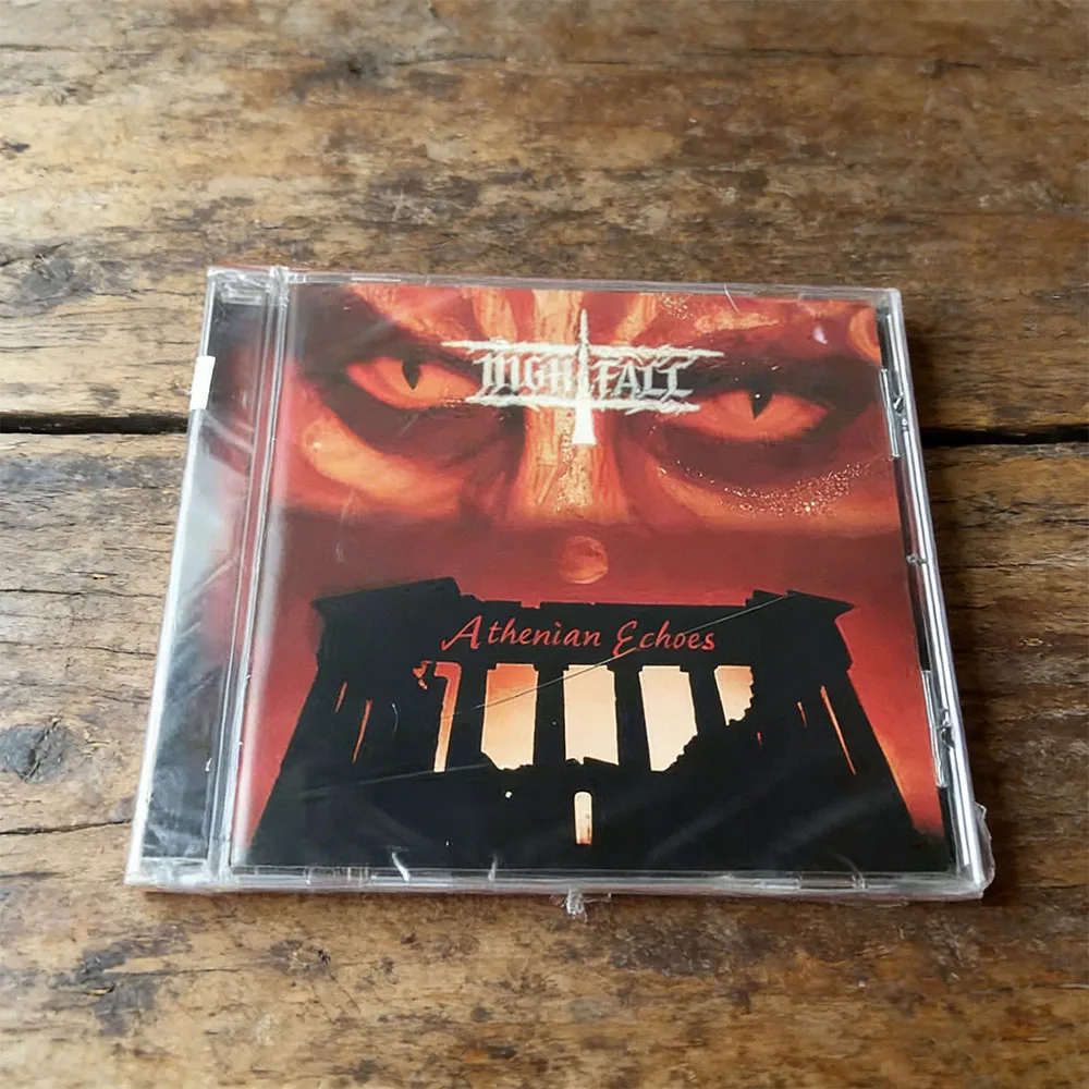 CD: Это классический альбом "Athenian Echoes" от Nightfall, греческой мелодичной блэк/пав-метал группы. Обложка с изображением крови.
CD: Это классический альбом "Athenian Echoes" от Nightfall, греческой мелодичной блэк/пав-метал группы. Обложка с изображением крови.