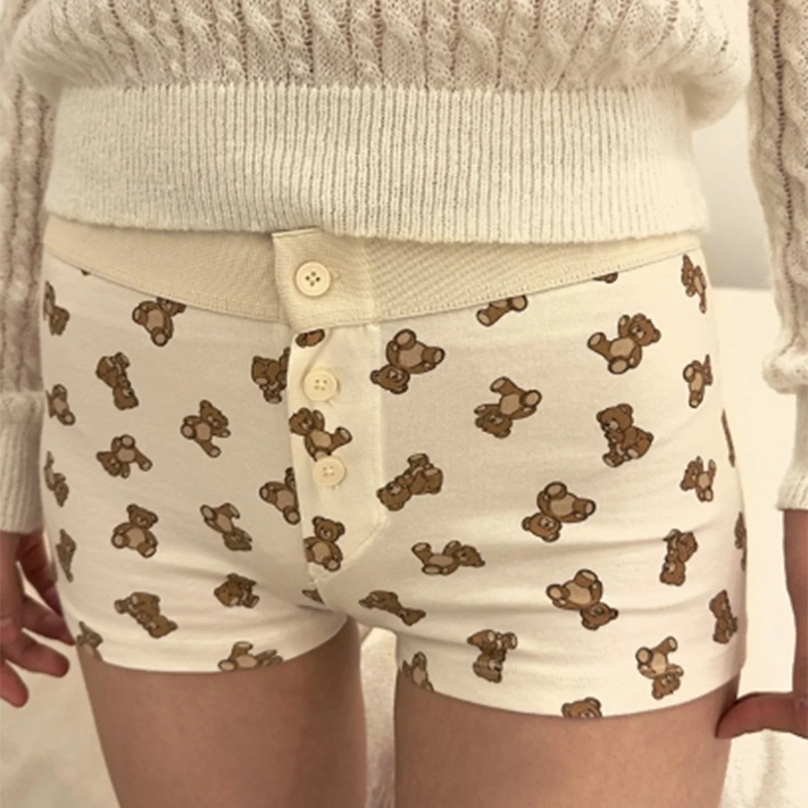 2025 Womens Loungewear Shorts Y2K Vintage Elastic Low Waist Button Closure Graphic Printed Aesthetic Slim Fit Bottoms
2025 Womens Loungewear Shorts Y2K Vintage Elastic Low Waist Button Closure Graphic Printed Aesthetic Slim Fit Bottoms