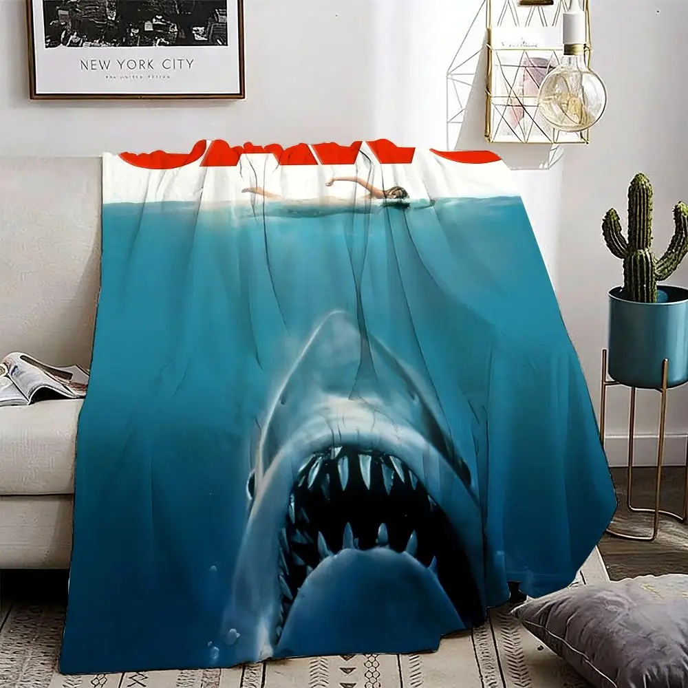 Jaws Throw Lightweight 240g Flannel Blanket Soft Skin-friendly for Summer Cooling
Jaws Throw Lightweight 240g Flannel Blanket Soft Skin-friendly for Summer Cooling