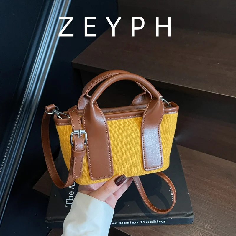 Zeyph Leisure Canvas Bag with PU Leather New Fashionable Shoulder Bag for Men And Women
Zeyph Leisure Canvas Bag with PU Leather New Fashionable Shoulder Bag for Men And Women