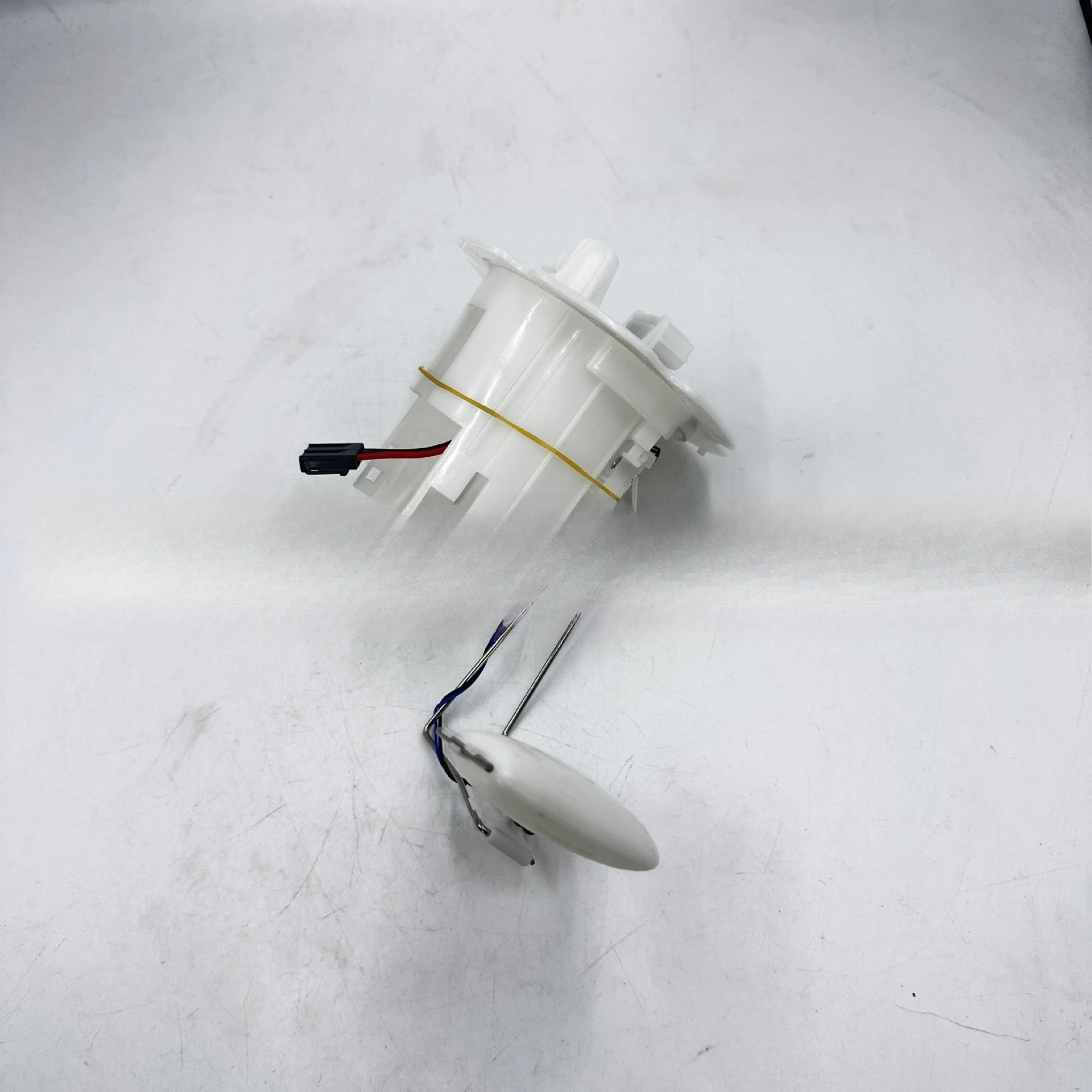 Automotive Parts Fuel Pump Upper Cover Oil Float 25060-AM60A 25060AM60A
Automotive Parts Fuel Pump Upper Cover Oil Float 25060-AM60A 25060AM60A