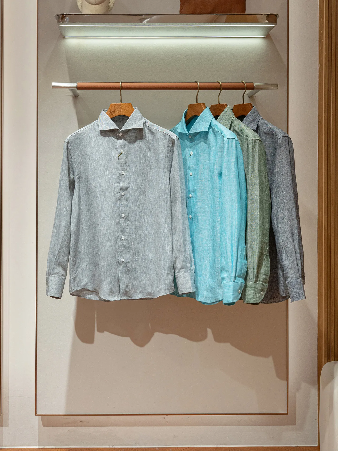 "100% Linen" Simple Fashion Men's Thin Lapel Long Sleeve Shirt
"100% Linen" Simple Fashion Men's Thin Lapel Long Sleeve Shirt
