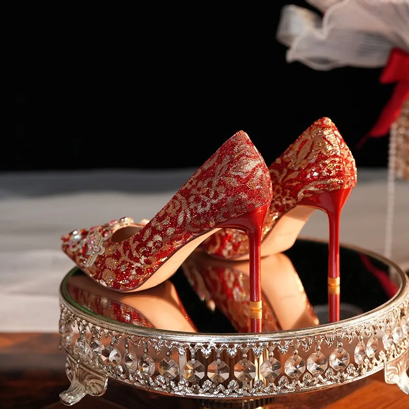 Women's Shoes Luxury Sharp Pointed Rhinestone Banquet Shoes High Heels Wedding Shoes for Women High Heel Pumps Zapatos De Mujer
Women's Shoes Luxury Sharp Pointed Rhinestone Banquet Shoes High Heels Wedding Shoes for Women High Heel Pumps Zapatos De Mujer
