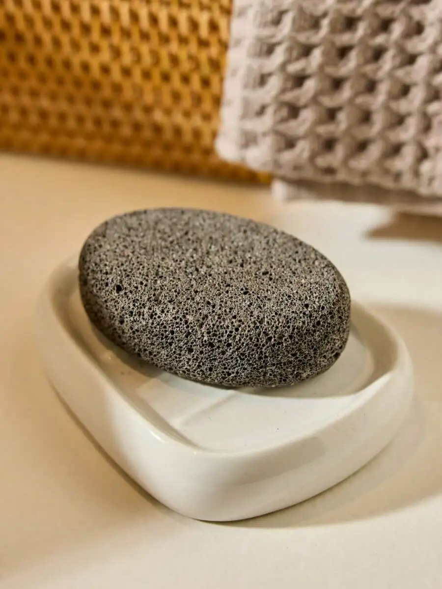 1pc Oval Natural Pumice Stone, Pure Volcanic Foot File For Removing Dead Skin, Calluses & Corns, Foot Care Tool
1pc Oval Natural Pumice Stone, Pure Volcanic Foot File For Removing Dead Skin, Calluses & Corns, Foot Care Tool