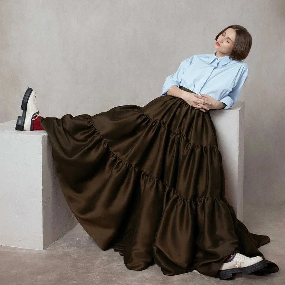 Корейская черная юбка-макси для женщин, с завышенной талией, повседневная, однотонная, А-силуэт, длинная юбка для вечеринок и праздников
Корейская черная юбка-макси для женщин, с завышенной талией, повседневная, однотонная, А-силуэт, длинная юбка для вечеринок и праздников