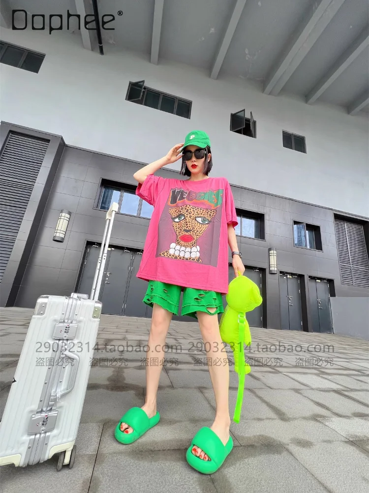 Fashion Leopard Print Short Sleeve T-shirt Women's 2026 Summer New Loose Mid-Length Cartoon Letter Print Round Neck Cotton Top
Fashion Leopard Print Short Sleeve T-shirt Women's 2026 Summer New Loose Mid-Length Cartoon Letter Print Round Neck Cotton Top
