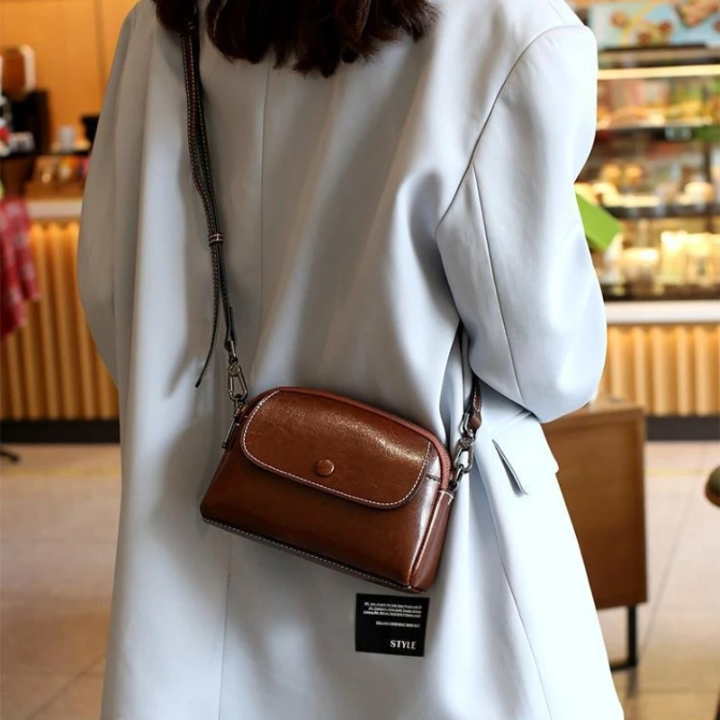 Миниатюрная винтажная сумка-кроссбоди из натуральной кожи с уникальным дизайном, роскошная сумка через плечо для телефона, женская сумка люксового бренда
Миниатюрная винтажная сумка-кроссбоди из натуральной кожи с уникальным дизайном, роскошная сумка через плечо для телефона, женская сумка люксового бренда