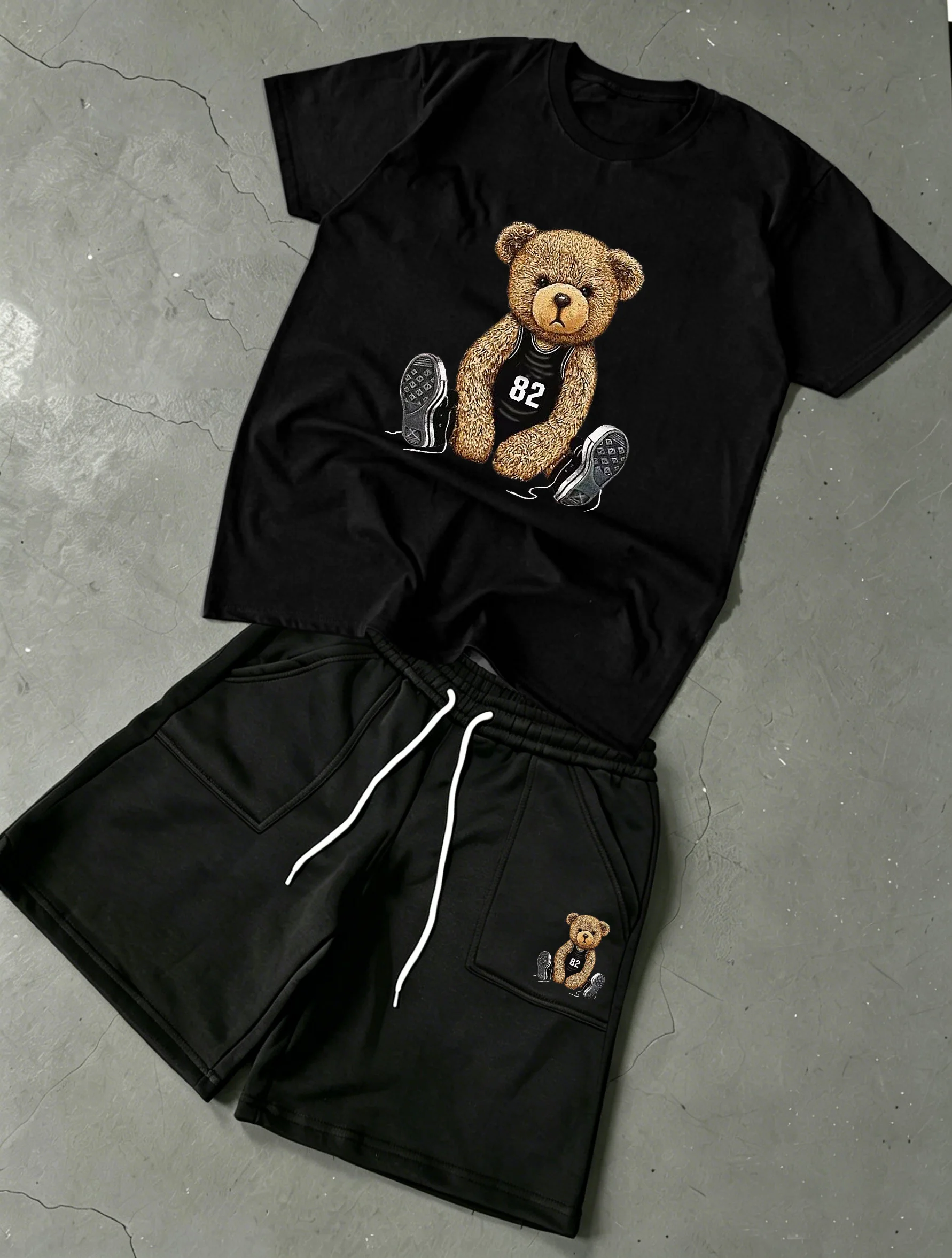 Unisex No.82 Basketball Bear Print Cotton Top & Fleece Shorts Set, Cute Casual Matching Outfit for Daily Wear
Unisex No.82 Basketball Bear Print Cotton Top & Fleece Shorts Set, Cute Casual Matching Outfit for Daily Wear