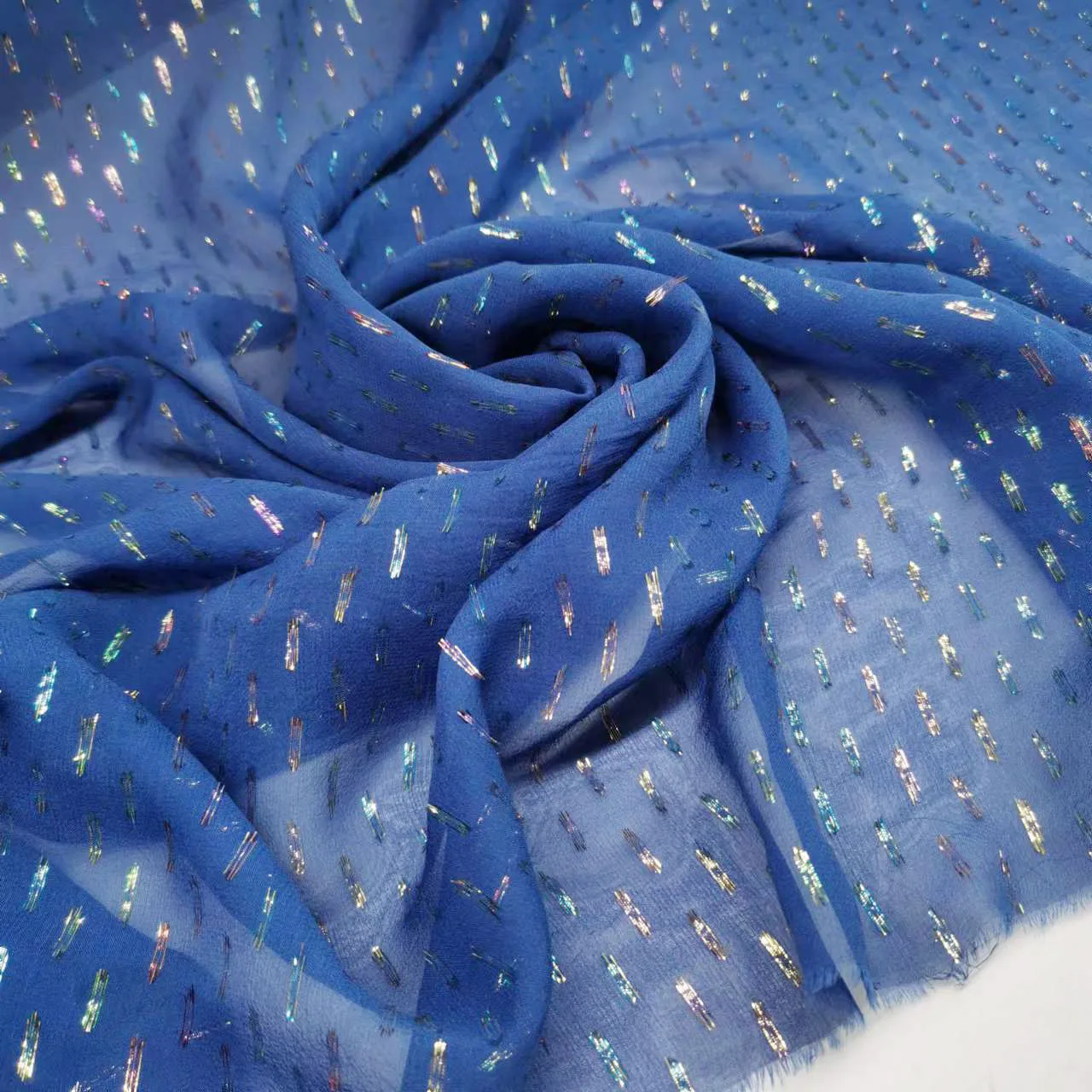 Brocade Silk Saree Dirac Fabric Metallic Breathable Dress Pajamas Sewing Material
Brocade Silk Saree Dirac Fabric Metallic Breathable Dress Pajamas Sewing Material