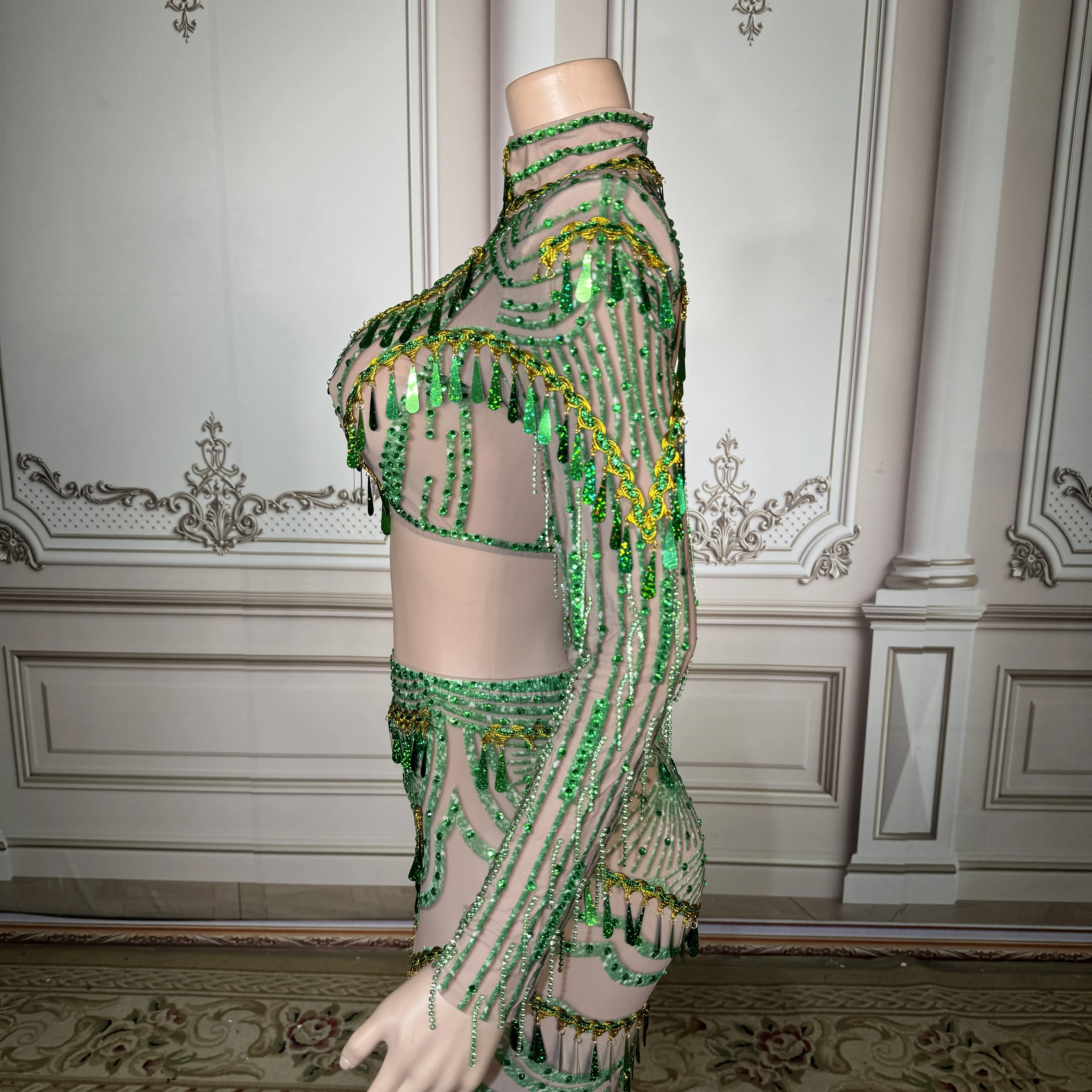Вечернее платье ZD с бриллиантовыми бахромами, длинное, зеленое, облегающее, для выступлений, для певиц, знаменитостей, для банкетов и вечеринок
Вечернее платье ZD с бриллиантовыми бахромами, длинное, зеленое, облегающее, для выступлений, для певиц, знаменитостей, для банкетов и вечеринок