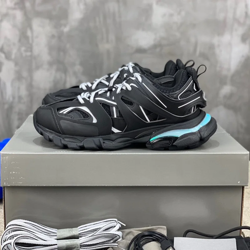 New Brand Luxury Track Sneakers Men Women Black Chunky Sole Fashion Casual Sports Shoes Platform Breathable Designer Sneakers
New Brand Luxury Track Sneakers Men Women Black Chunky Sole Fashion Casual Sports Shoes Platform Breathable Designer Sneakers
