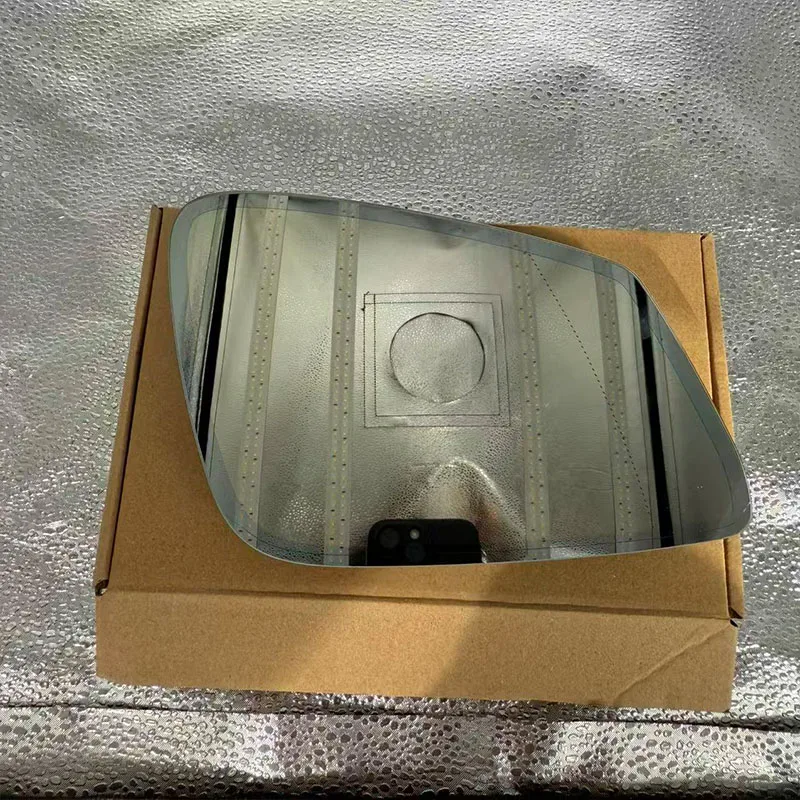 The automatic dimming anti-glare rearview mirror is suitable for the anti-glare rearview mirror glass of the BMW E60/F10/F18/F07
The automatic dimming anti-glare rearview mirror is suitable for the anti-glare rearview mirror glass of the BMW E60/F10/F18/F07