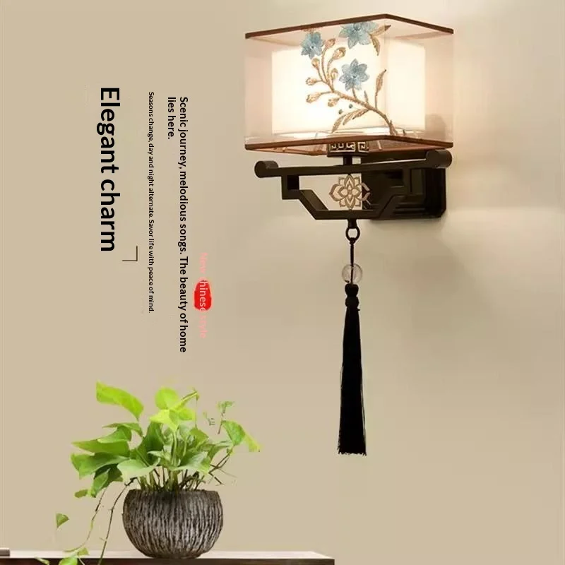 New Chinese Modern Vintage Metal LED Wall Light Living Room TV Wall Bedroom Bedside Hotel Hallway Decor Novelty New Energy
New Chinese Modern Vintage Metal LED Wall Light Living Room TV Wall Bedroom Bedside Hotel Hallway Decor Novelty New Energy