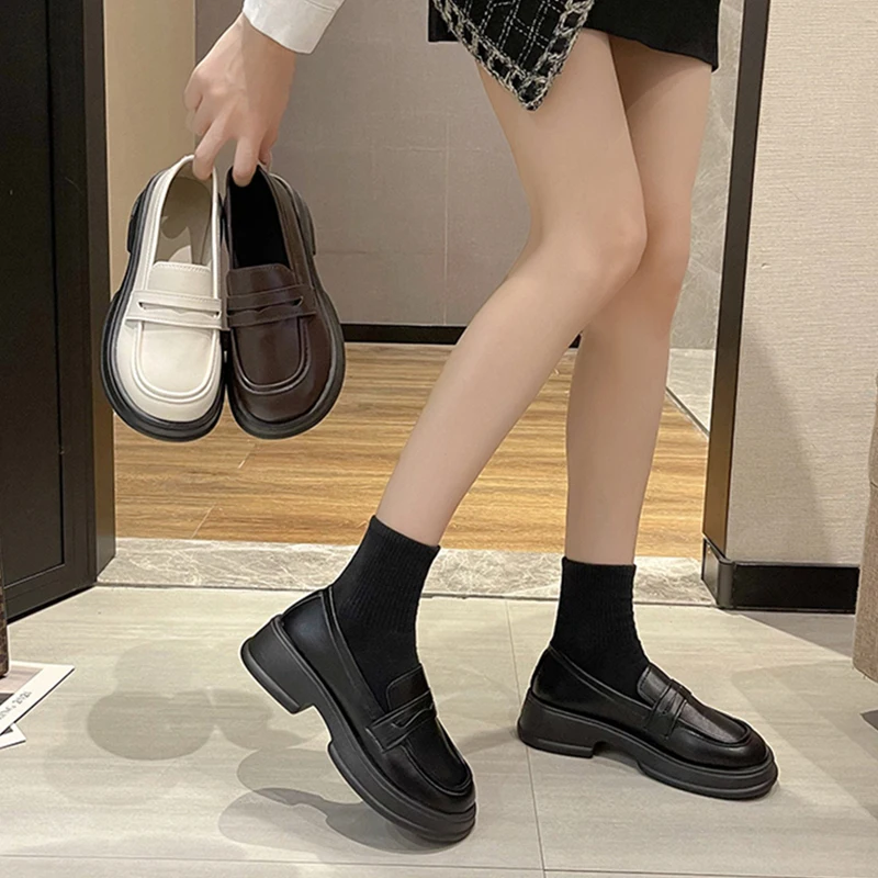 Black Thick Bottom Loafers Women's Spring Autumn British Style Casual Fashion Single Shoes round Toe mid Heel Rubber Outsole
Black Thick Bottom Loafers Women's Spring Autumn British Style Casual Fashion Single Shoes round Toe mid Heel Rubber Outsole