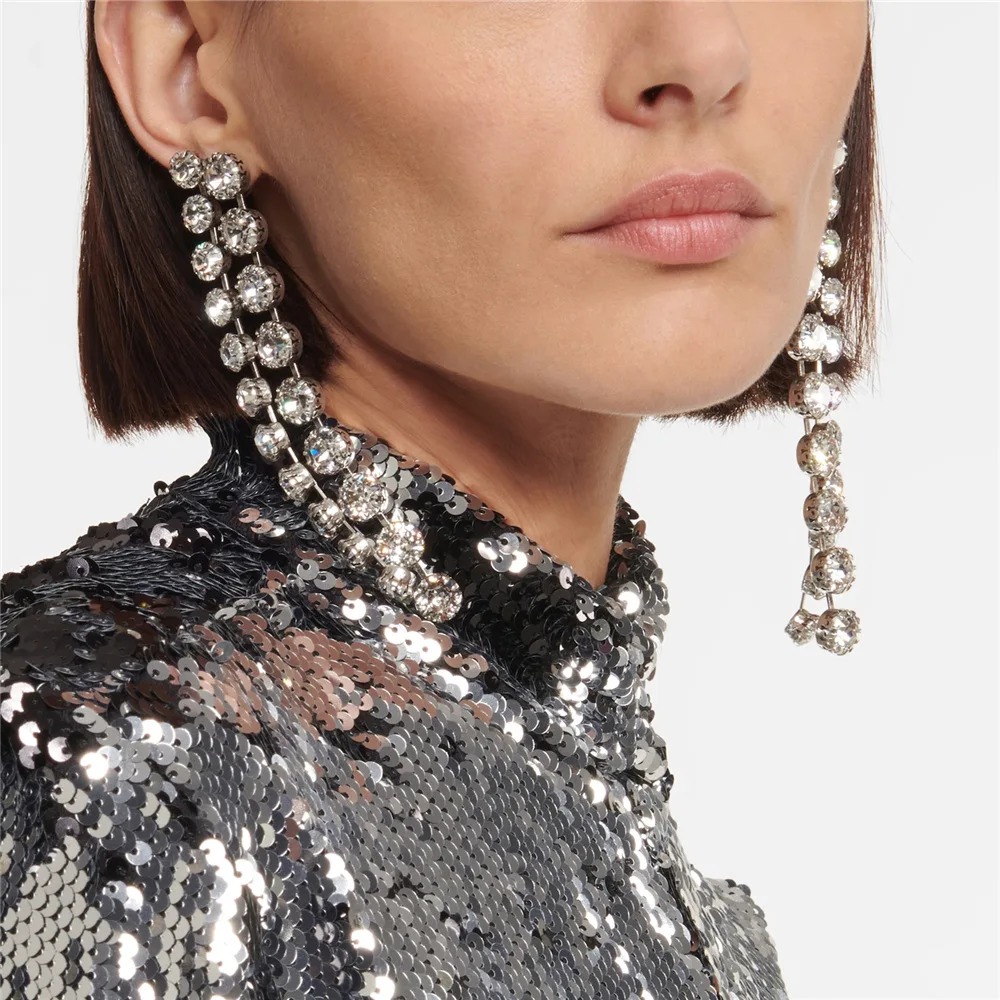 Shiny Rhinestone Big Two Chains Tassel Hanging Dangle Earrings Wedding Jewelry for Women Crystal Long Drop Earrings Party Brinco
Shiny Rhinestone Big Two Chains Tassel Hanging Dangle Earrings Wedding Jewelry for Women Crystal Long Drop Earrings Party Brinco
