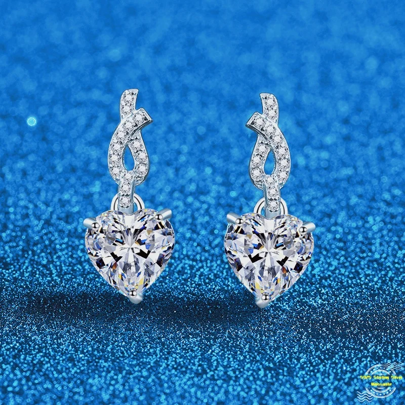 4.0ct Moissanite S925 Silver Stud Earring for Women Plated Platinum Bowknot Love Heart Ear Studs Fashion Jewelry Wholesale
4.0ct Moissanite S925 Silver Stud Earring for Women Plated Platinum Bowknot Love Heart Ear Studs Fashion Jewelry Wholesale