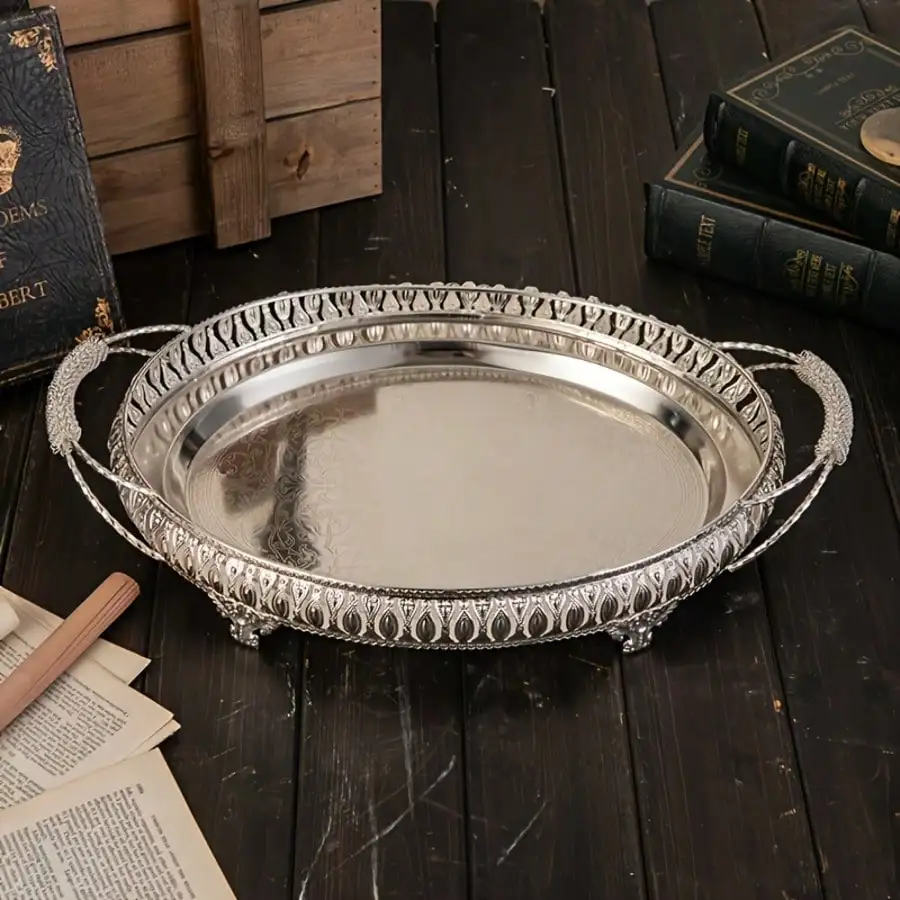 fruit plate with hollow design vintage luxurious and modern serving plate for home use creative fruit plate for the living
fruit plate with hollow design vintage luxurious and modern serving plate for home use creative fruit plate for the living