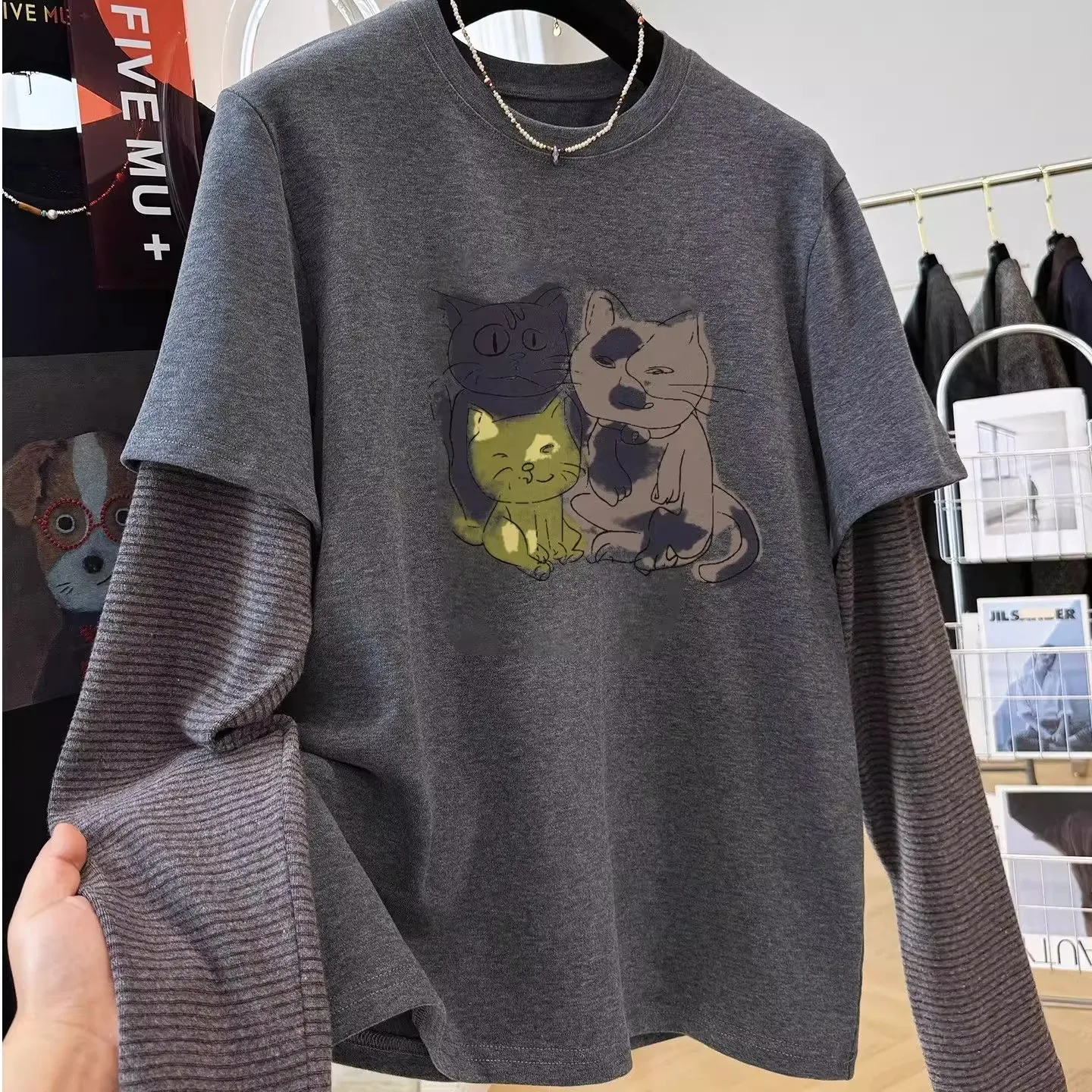 Мужская свободная футболка с длинным рукавом на флисовой подкладке для осени и зимы, большие размеры, 300 Pou, с мультяшным дизайном, защита от сминания, Ciwalk Es...
Мужская свободная футболка с длинным рукавом на флисовой подкладке для осени и зимы, большие размеры, 300 Pou, с мультяшным дизайном, защита от сминания, Ciwalk Es...