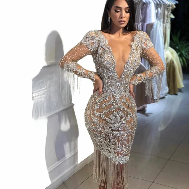 Элегантное вечернее платье с длинными рукавами, золотистое, с молнией на талии, приталенное, для женщин больших размеров, из полиэстера
Элегантное вечернее платье с длинными рукавами, золотистое, с молнией на талии, приталенное, для женщин больших размеров, из полиэстера