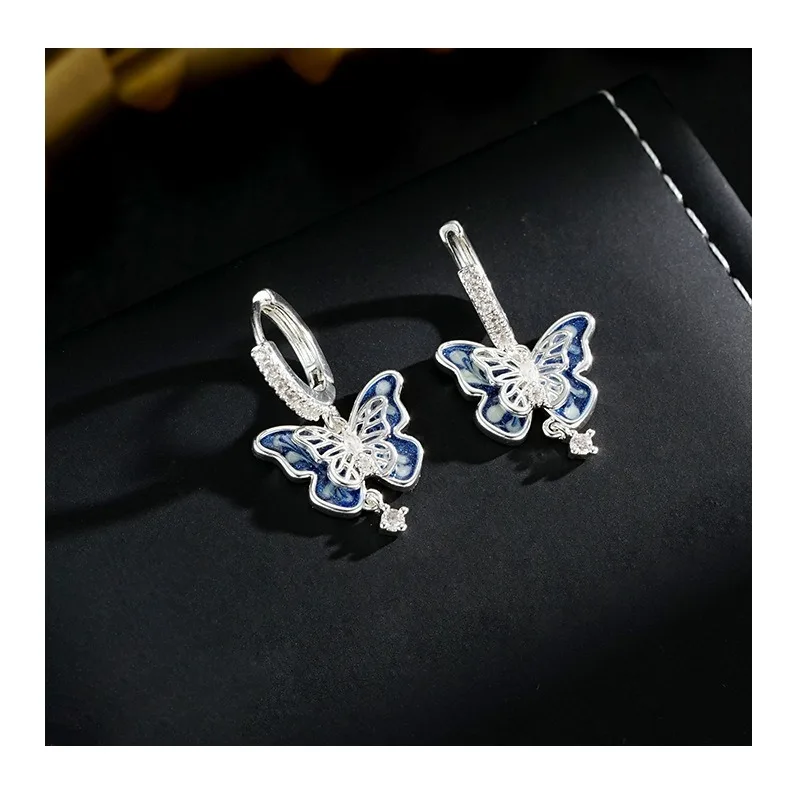 Internet Explosion Enamel Small Butterfly Pendant Earrings Simple Floating Fairy Temperament Versatile Earrings Earrings Women
Internet Explosion Enamel Small Butterfly Pendant Earrings Simple Floating Fairy Temperament Versatile Earrings Earrings Women