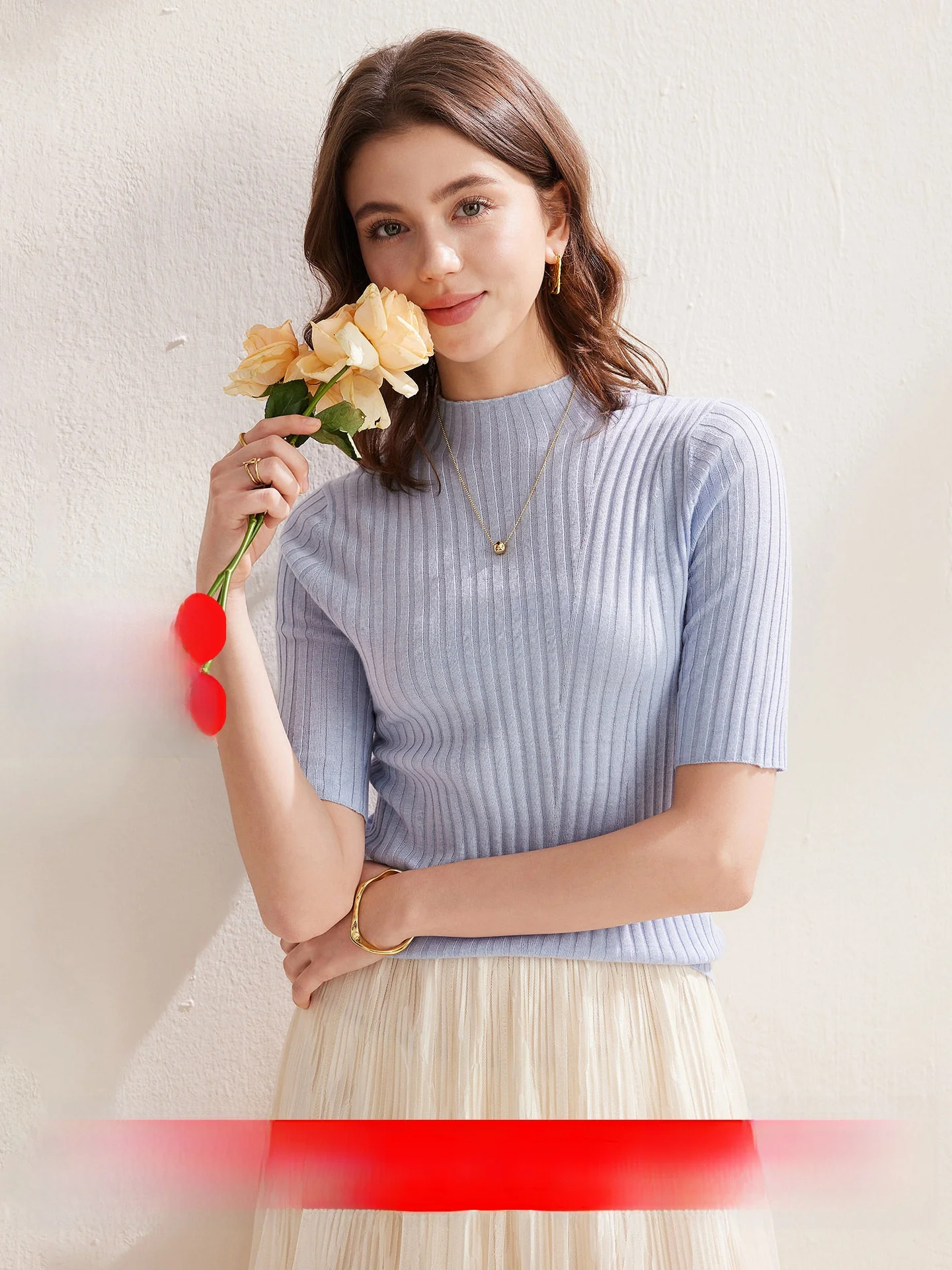 Новая женская трикотажная футболка Zhaojun весна-лето с коротким рукавом, приталенная, из смесовой шерсти, с высоким воротником, повседневный базовый топ
Новая женская трикотажная футболка Zhaojun весна-лето с коротким рукавом, приталенная, из смесовой шерсти, с высоким воротником, повседневный базовый топ