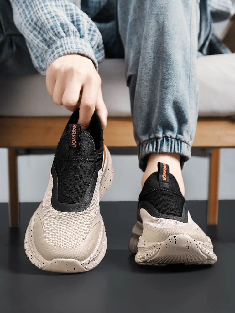 Дышащие мужские спортивные кроссовки без шнуровки Running oes Thin Me, летние новые брендовые удобные кроссовки Sle Warrior с низким берцем Cuioning
Дышащие мужские спортивные кроссовки без шнуровки Running oes Thin Me, летние новые брендовые удобные кроссовки Sle Warrior с низким берцем Cuioning