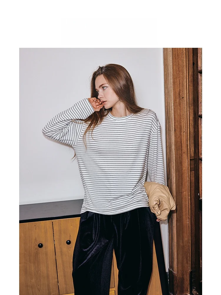 Свободная повседневная футболка в полоску с длинными рукавами и круглым вырезом, с эластичной резинкой на талии, женская осенне-зимняя модная удобная универсальная кофта
Свободная повседневная футболка в полоску с длинными рукавами и круглым вырезом, с эластичной резинкой на талии, женская осенне-зимняя модная удобная универсальная кофта