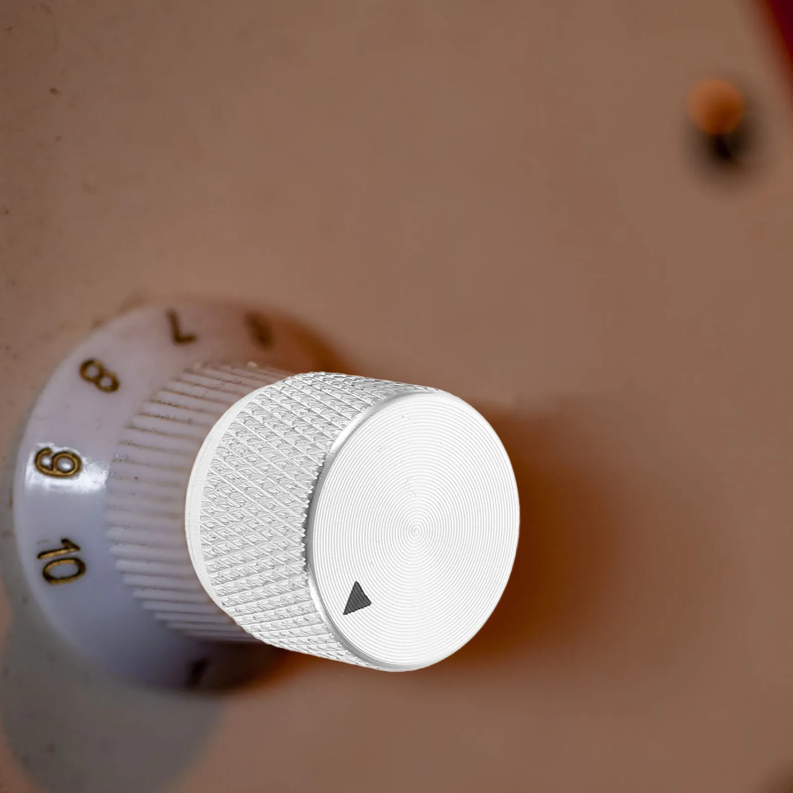 1 set Aluminum Alloy Potentiometer Control Knob 8Mm Shaft For Audio Amplifier Volume Encoder Guitar Effect Pedal Bass
1 set Aluminum Alloy Potentiometer Control Knob 8Mm Shaft For Audio Amplifier Volume Encoder Guitar Effect Pedal Bass