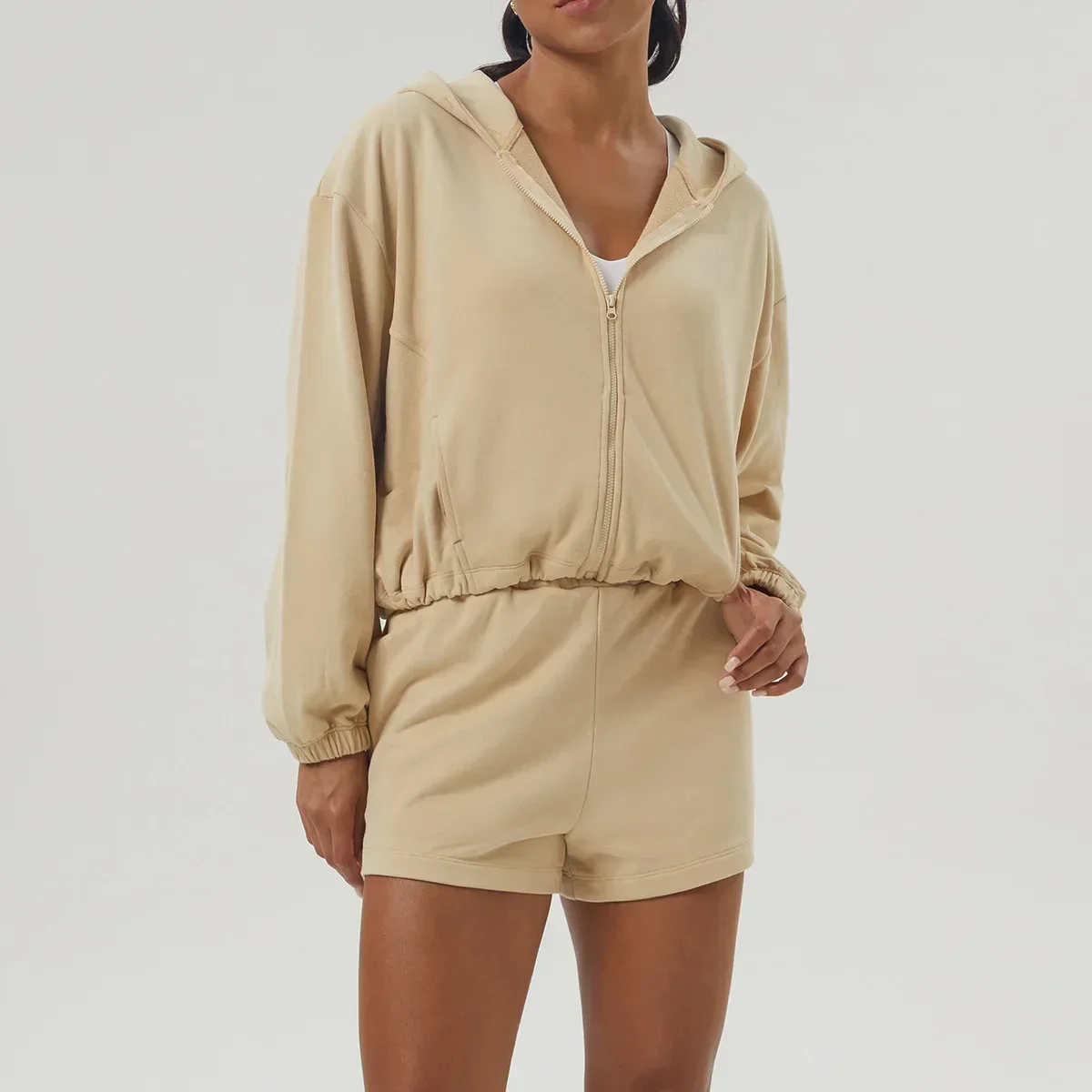 Zipper Yoga Fitness Clothing Suit Running Sports Three-quarter Shorts Casual Clothing Women Solid Color Hooded Jacket Tops Women
Zipper Yoga Fitness Clothing Suit Running Sports Three-quarter Shorts Casual Clothing Women Solid Color Hooded Jacket Tops Women