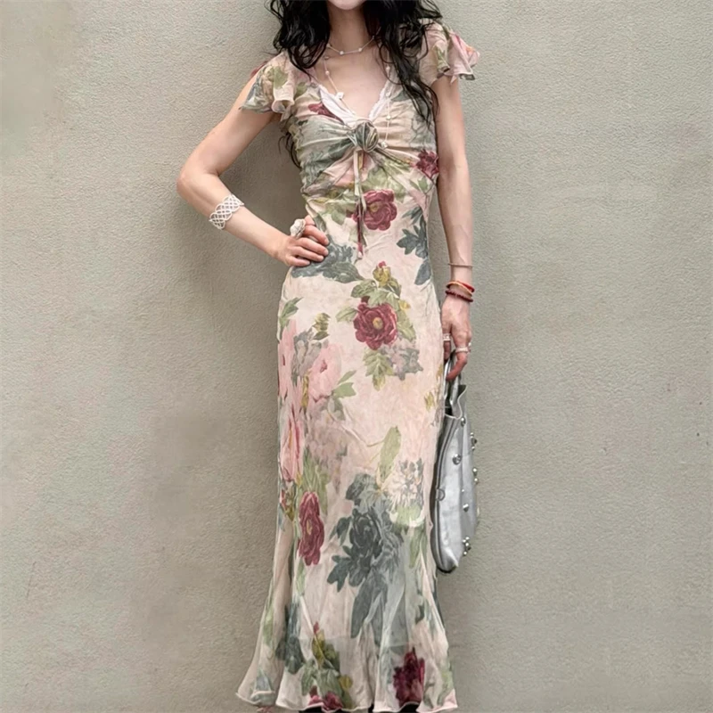 New Summer Women's V-neck 3D Floral Decoration Flutter Sleeve Dress, High-Quality Fashion Oil Painting Print Ruffled Long Skirt
New Summer Women's V-neck 3D Floral Decoration Flutter Sleeve Dress, High-Quality Fashion Oil Painting Print Ruffled Long Skirt