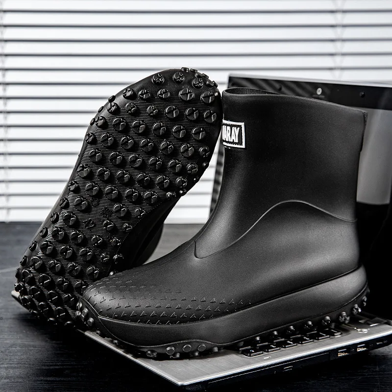 Men's rainboots mid-calf style new fashion outdoor anti-slip water shoes lightweight waterproof rubber shoes overshoes
Men's rainboots mid-calf style new fashion outdoor anti-slip water shoes lightweight waterproof rubber shoes overshoes