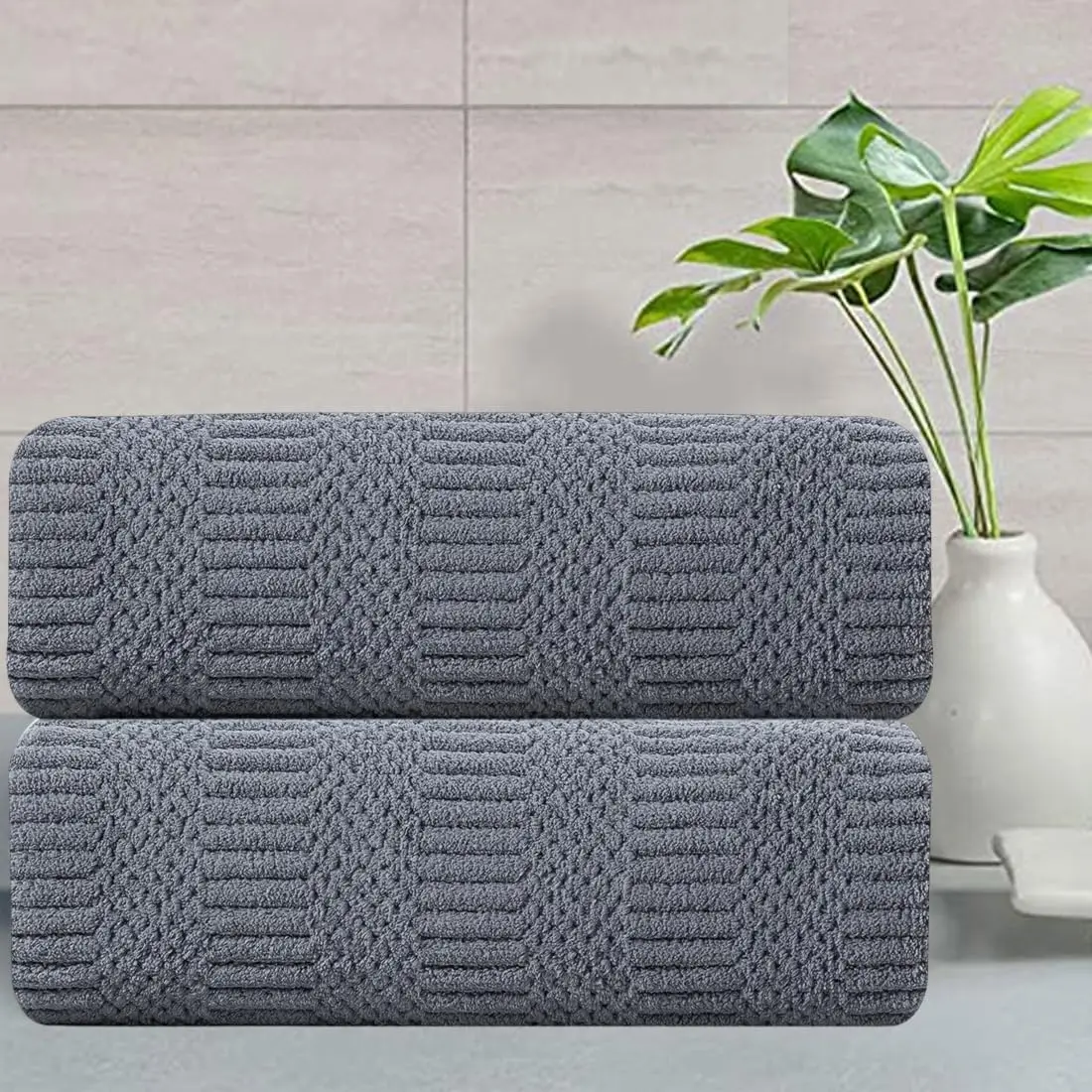 2 Pack Gray Geometric Hand Towels 16x31 Soft Absorbent Quick Dry Microfiber Plush Bathroom Towel Set for Kitchen Hotel Spa Gym
2 Pack Gray Geometric Hand Towels 16x31 Soft Absorbent Quick Dry Microfiber Plush Bathroom Towel Set for Kitchen Hotel Spa Gym