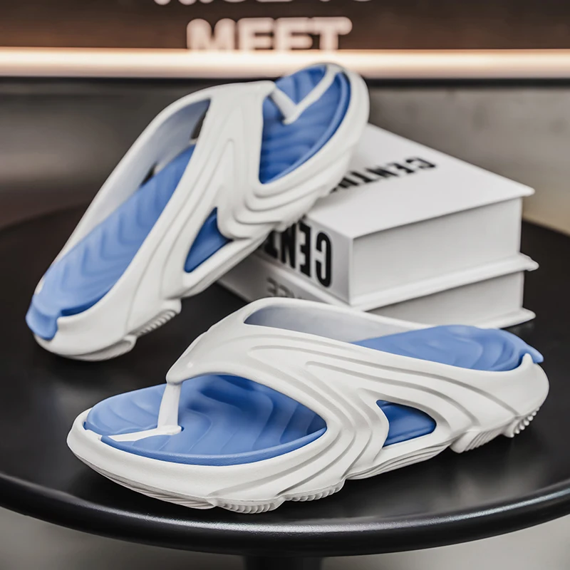 2025New Comfortable Casual Summer New Slippers Fashion Indoor Outdoor Couple Flip-Flops Sandals High-Quality Couple Style
2025New Comfortable Casual Summer New Slippers Fashion Indoor Outdoor Couple Flip-Flops Sandals High-Quality Couple Style