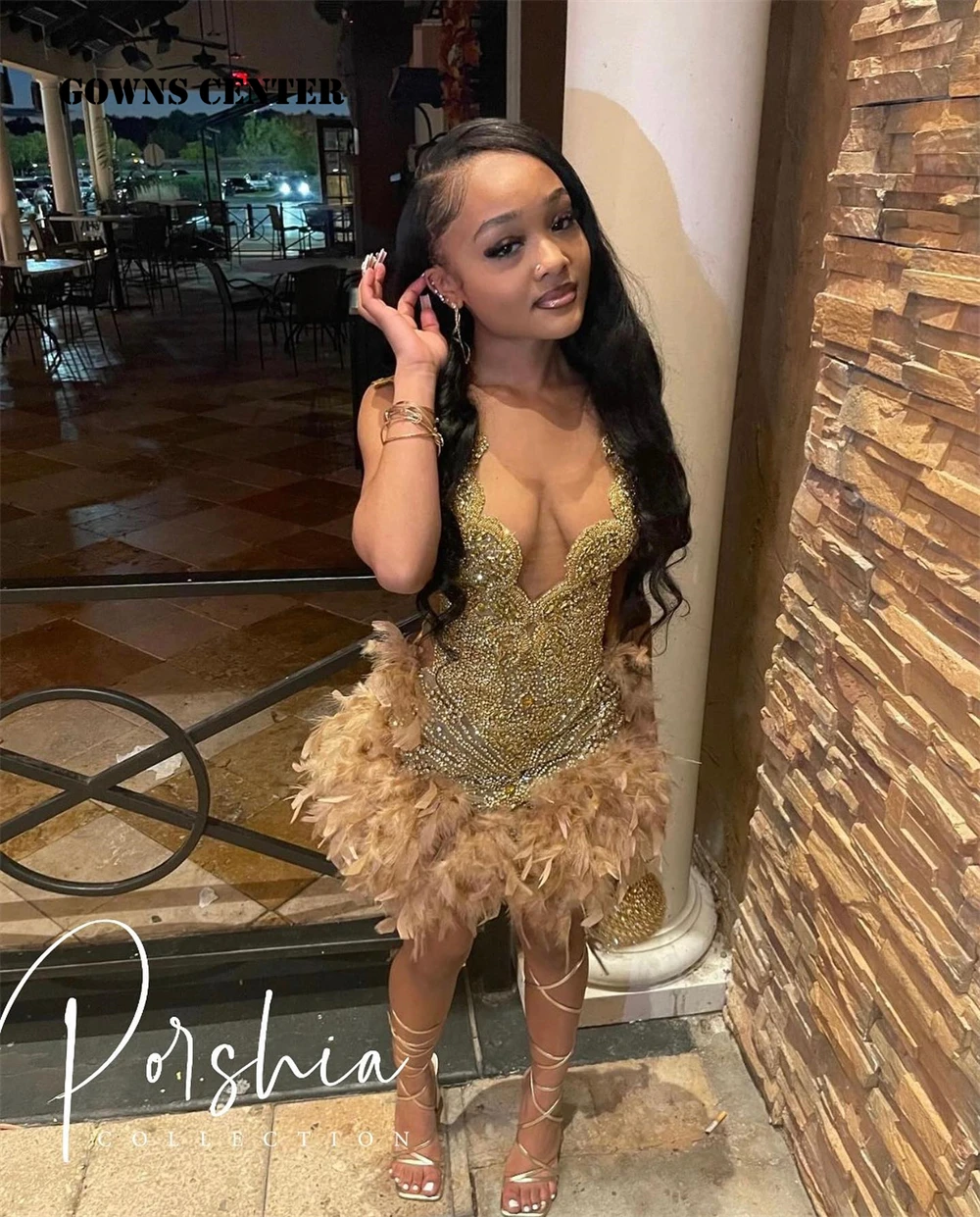 Glitter Gold Crystal Beading Prom Dresses Rhinestones Feathers Homecoming Dress Black Girls Mini Cocktail vestidos de Customized
Glitter Gold Crystal Beading Prom Dresses Rhinestones Feathers Homecoming Dress Black Girls Mini Cocktail vestidos de Customized