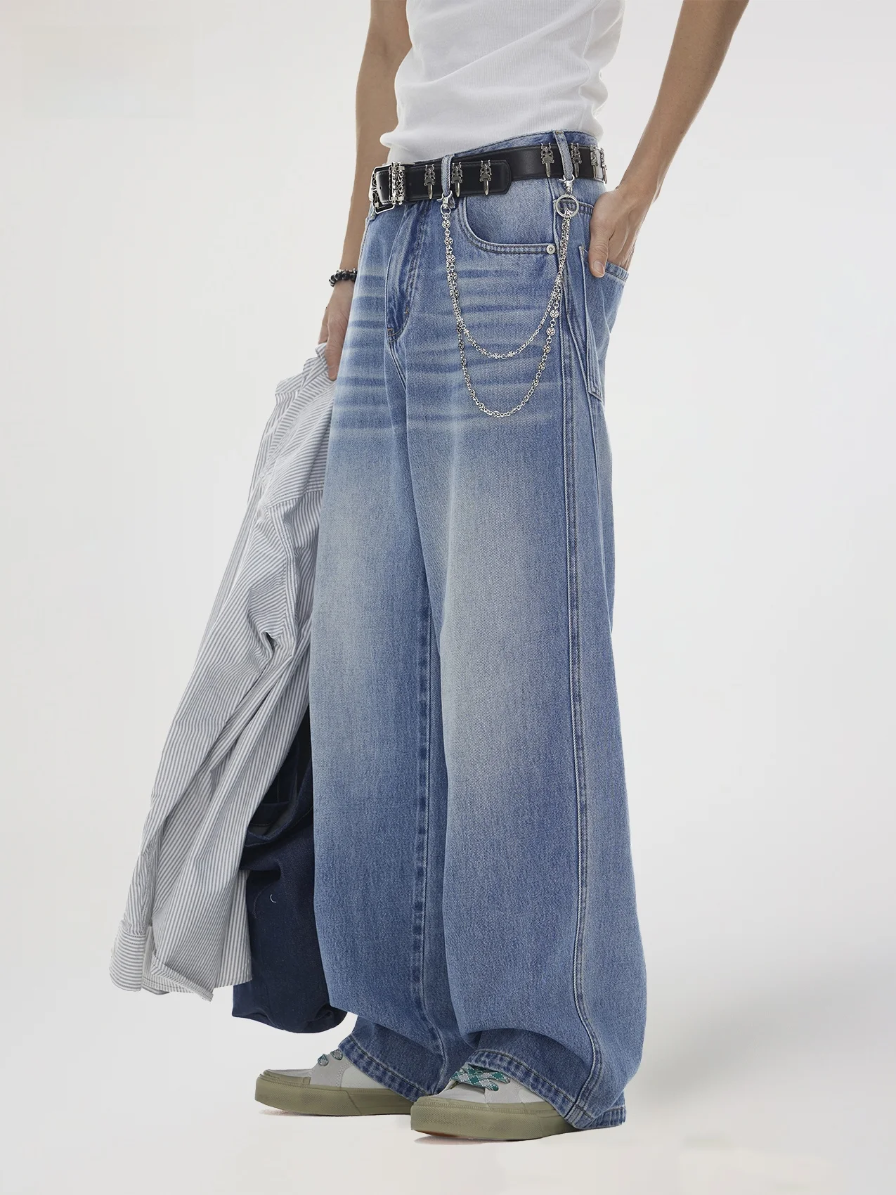 Светло-голубые джинсы в американском стиле ретро для мужчин и женщин, весна-лето, прямые свободные драпированные повседневные брюки, широкие джинсы, повседневные хлопковые...
Светло-голубые джинсы в американском стиле ретро для мужчин и женщин, весна-лето, прямые свободные драпированные повседневные брюки, широкие джинсы, повседневные хлопковые...