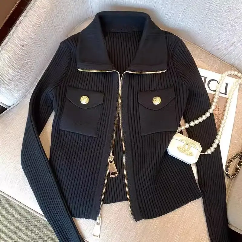 2023 Women Autumn Winter Retro Zipper Knit Cardigan Coats Female Slim Short Lapel Jackets Ladies Solid Sweater Overcoats W599
2023 Women Autumn Winter Retro Zipper Knit Cardigan Coats Female Slim Short Lapel Jackets Ladies Solid Sweater Overcoats W599