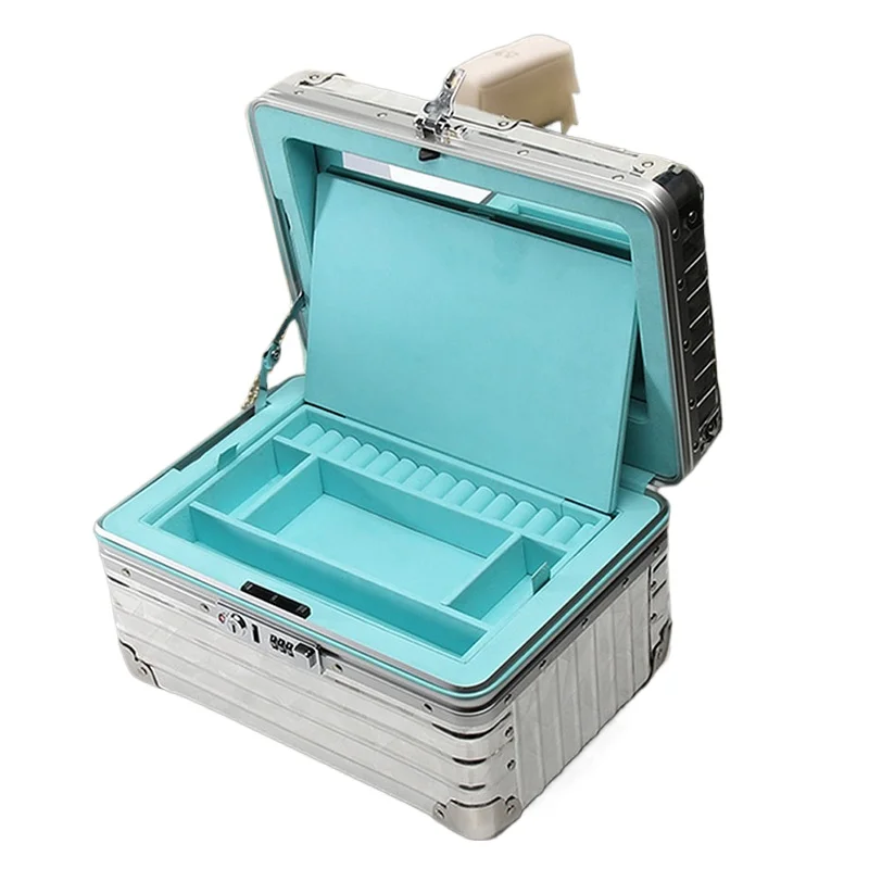 High-grade aluminum-magnesium alloy jewelry box Large capacity jewelry storage box Light luxury jewelry box
High-grade aluminum-magnesium alloy jewelry box Large capacity jewelry storage box Light luxury jewelry box