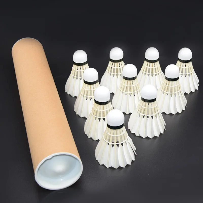 Goose Feathers Are Resistant To Hitting Have A Good Sense of Flight Stability The Stadium Training Ball Practice Badminton
Goose Feathers Are Resistant To Hitting Have A Good Sense of Flight Stability The Stadium Training Ball Practice Badminton