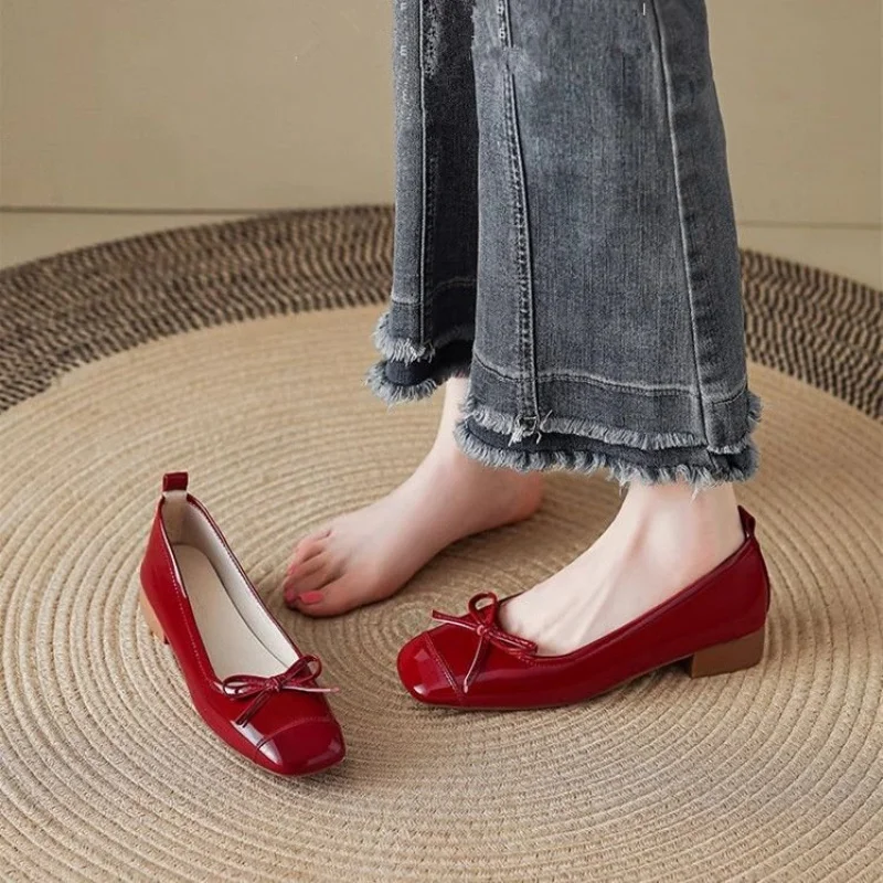 Women's Comfort Slip-On Flats Square Toe Shallow Cut Low Top Shoes PU Upper Soft Rubber Sole Low Heel Casual Daily Walking Shoes
Women's Comfort Slip-On Flats Square Toe Shallow Cut Low Top Shoes PU Upper Soft Rubber Sole Low Heel Casual Daily Walking Shoes